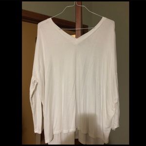 Express one eleven v neck London tee